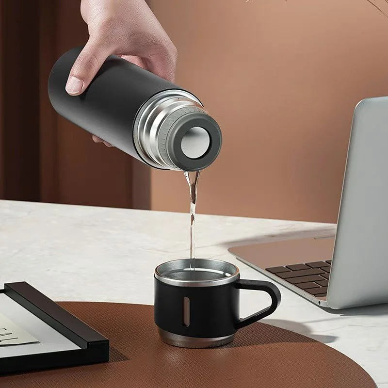 Garrafa Térmica Vacuum 500ml + 2 Xícaras