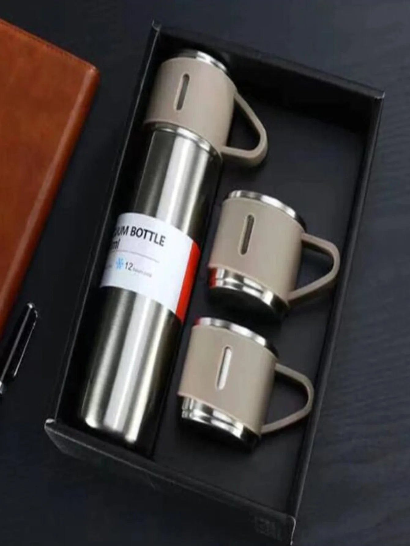 Garrafa Térmica Vacuum 500ml + 2 Xícaras