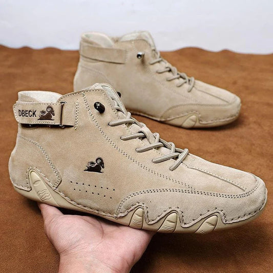 Bota Italiana Dbeck® Artesanal em Camurça